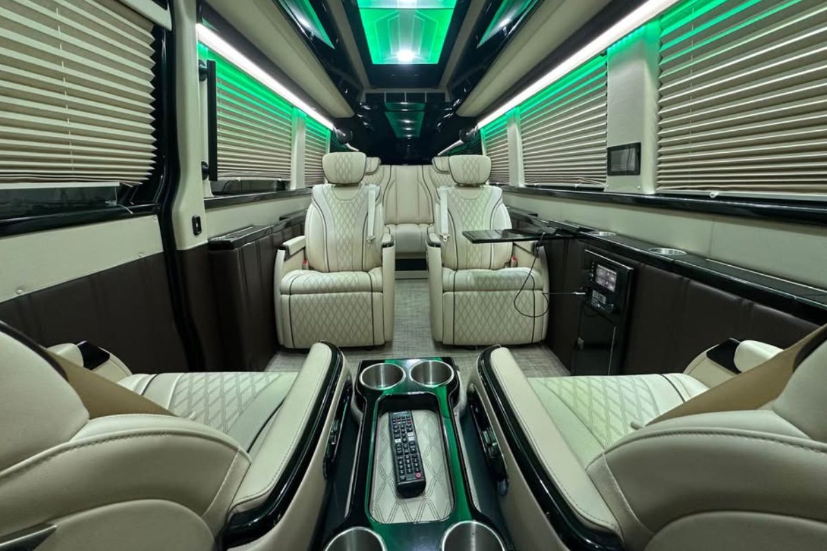 Luxury-CEO-Jet-Sprinter.jpg